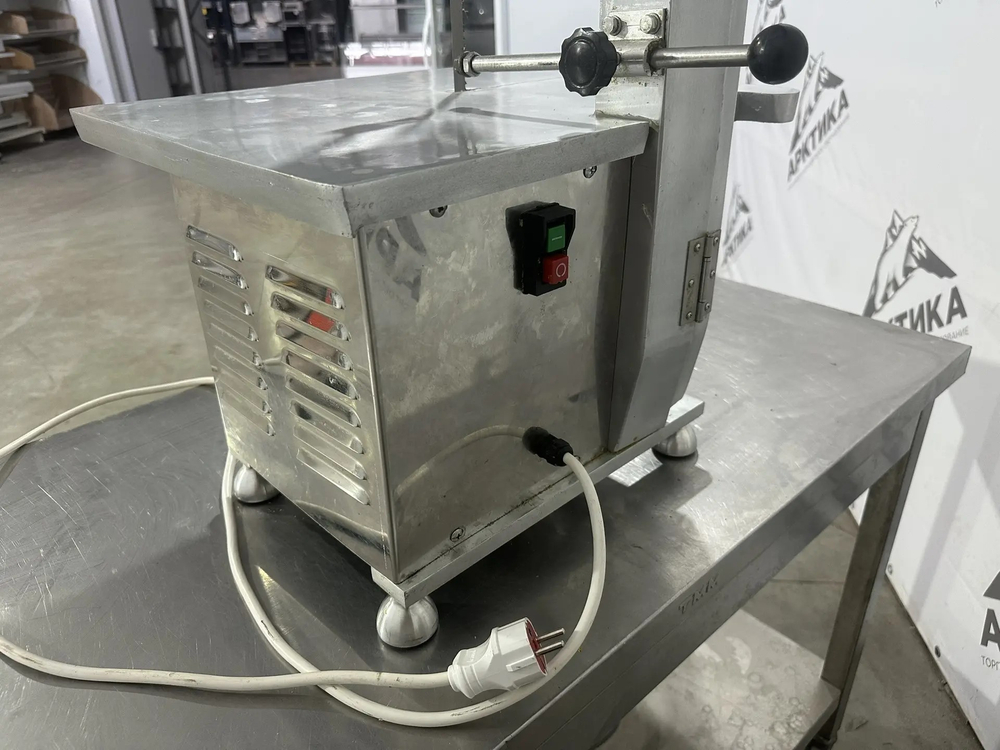 Пила JKB1650