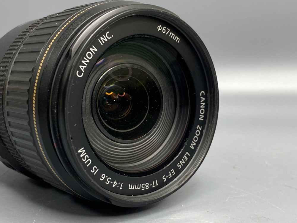 Canon EF-S 17-85mm 4-5.6 IS USM