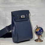 Сумка-слинг Hermes из кожи крокодила
