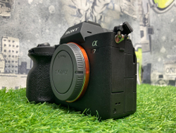 Sony A7 IV 3.500 кадров
