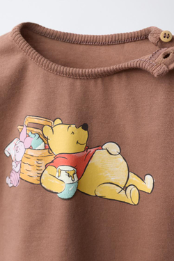 ZARA ФУТБОЛКА С ПРИНТОМ «ВИННИ-ПУХ» © DISNEY, КОРИЧНЕВЫЙ