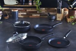 Сковорода для блинов Tefal Black Stone 25 cм G2813872