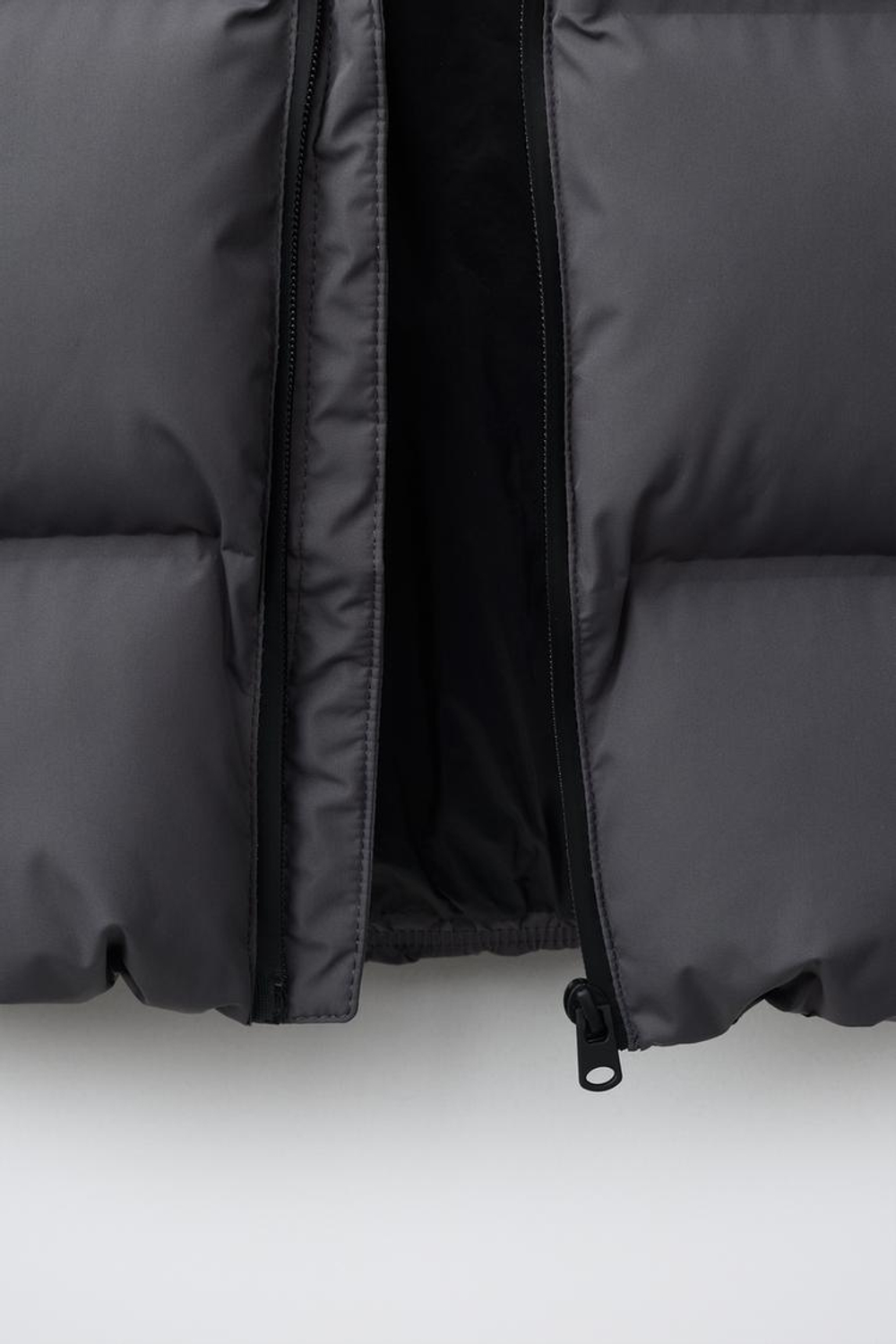 ZARA СТЕГАНОЕ ПАЛЬТО WATER REPELLENT С КАПЮШОНОМ, АНТРАЦИТОВО-СЕРЫЙ