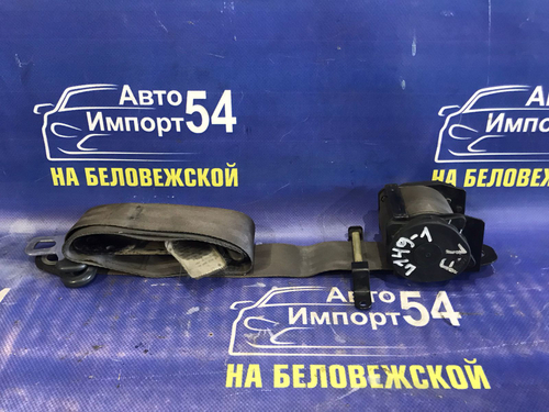 Ремень безопасности передний левый MITSUBISHI PAJERO 1990