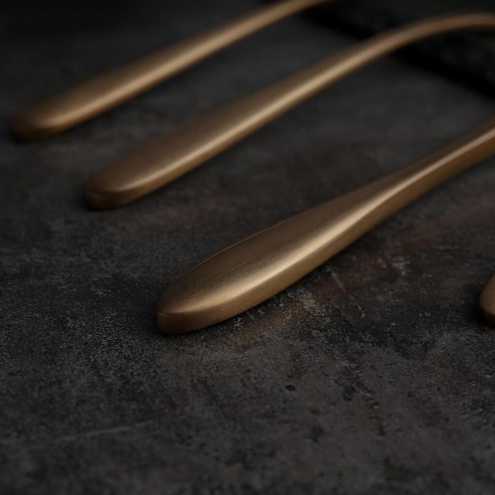 Нож столовый 23,5 см матовый цвет светлая медь PVD Alessi-Copper P.L. [12]