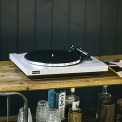 Rekkord Audio F300 Silver OM10
