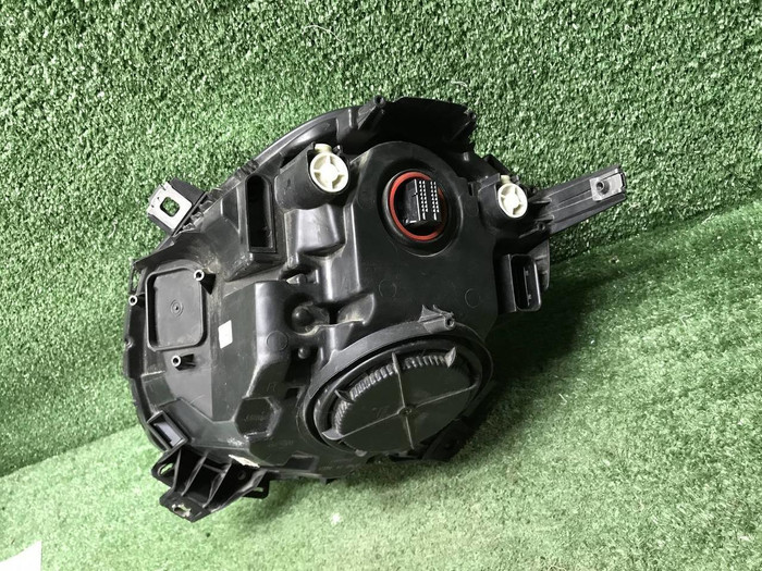 Фара правая Mini Hatch F56 (2013-2018) LED