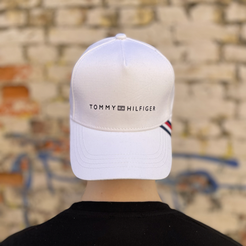 Бейсболка Tommy Hilfiger #1