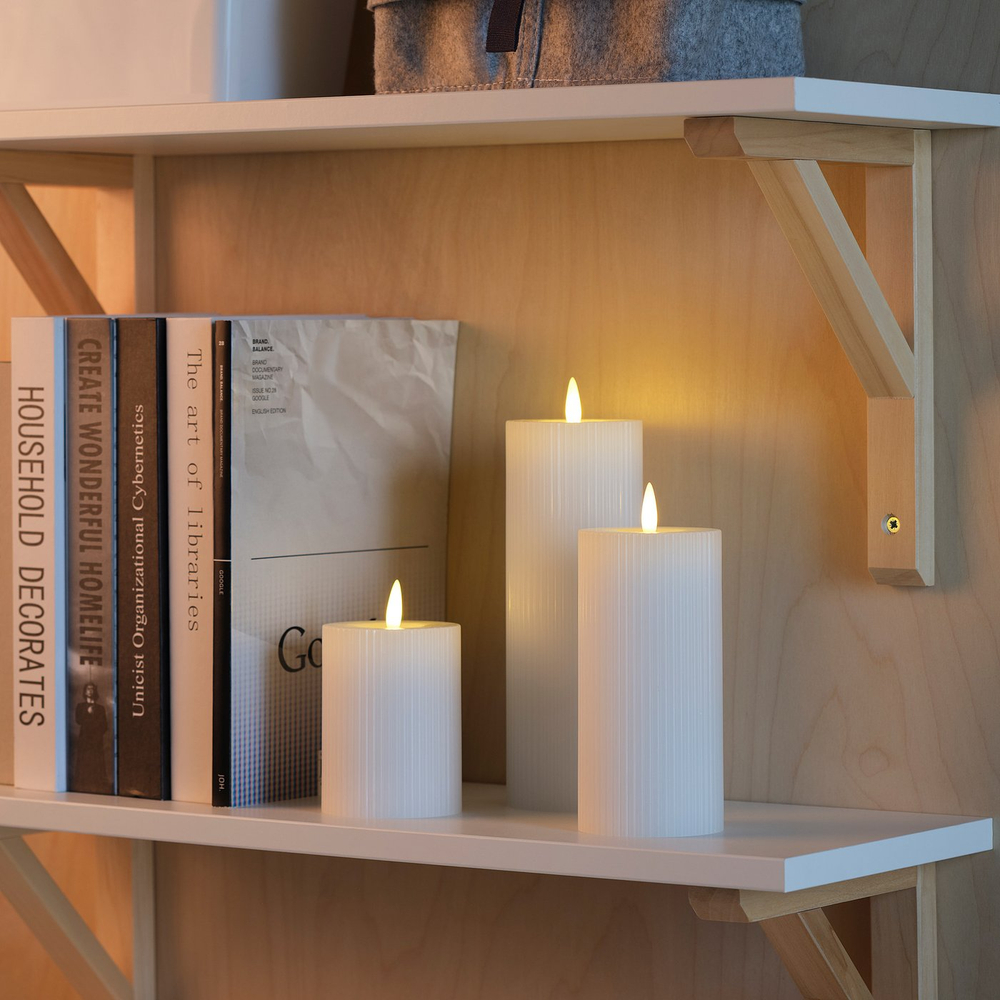 IKEA SILVERMÅS  (ИКЕА СИЛВЕРМОС)  -  Свеча столбик LED, набор 3 шт - на батарейках белая