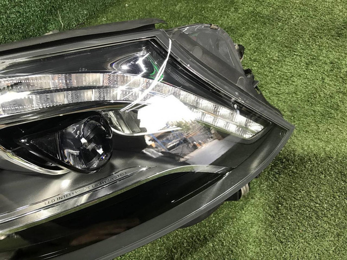Фара правая Mercedes S W222 (2013-2017) LED