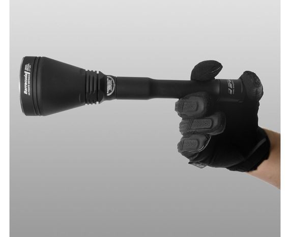 Поисковый фонарь Armytek Barracuda теплый свет
