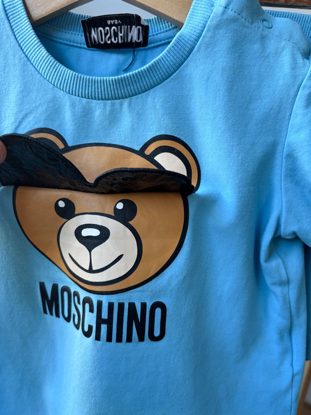 Костюм Moschino, 86