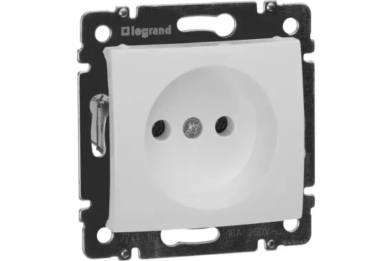 Розетка Legrand Valena без заземления белый 04359