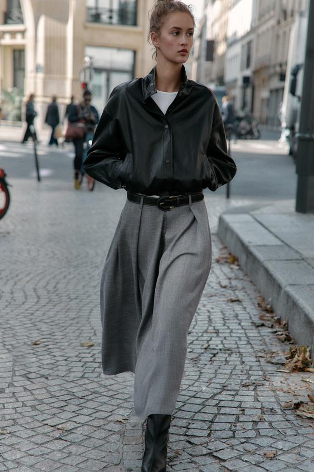 ZARA ЮБКА МИДИ СО СКЛАДКАМИ И РЕМНЕМ, СЕРЫЙ