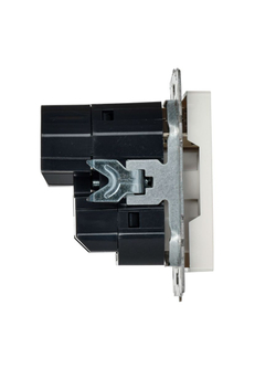 Розетка BRITE РЮш11-1-БрБ 16А с USB A+C 18Вт с заземл. защ. шторки механизм бел. IEK BR-R14-16-U22-018-K01