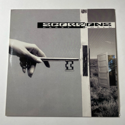 Винтажная виниловая пластинка LP Scorpions Crazy World (Holland 1990)