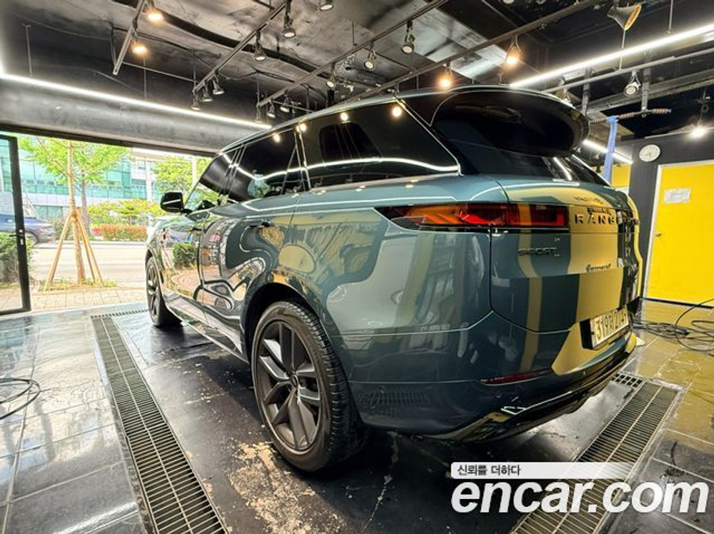 Land Rover Range Rover Sport D300 HSE Dynamic — 2023