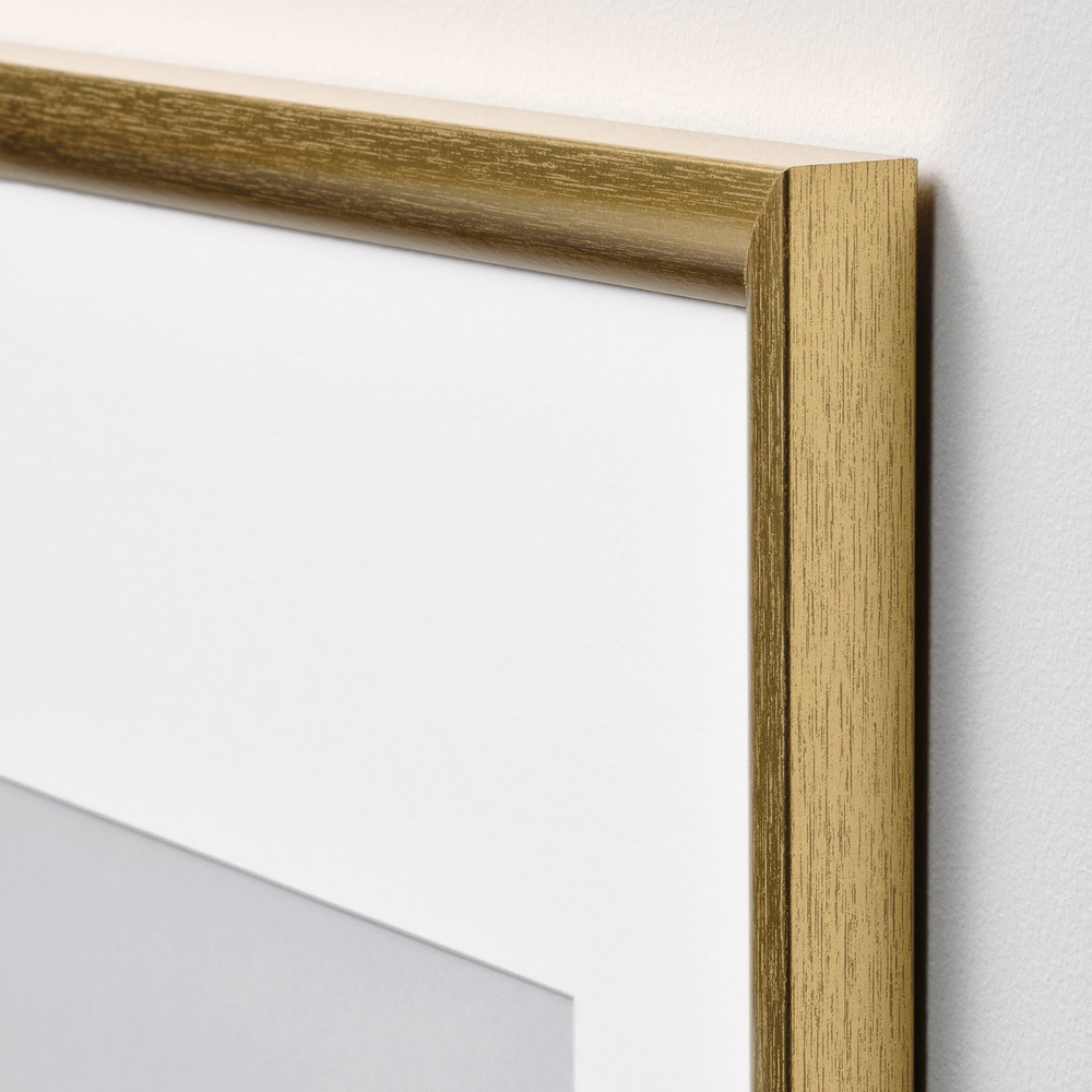 IKEA SILVERHÖJDEN  (ИКЕА СИЛВЕРХЁЙДЕН)  -  Рамка - золотистый 21х30 см