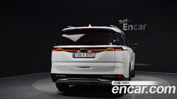 KIA Canival 9-Seater Signature — 2022
