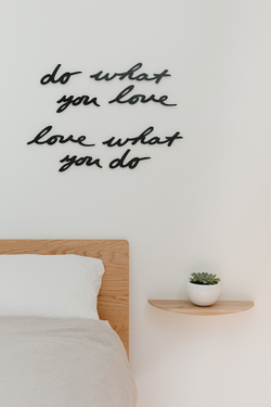 Надпись декоративная Do What You Love настенная черная
