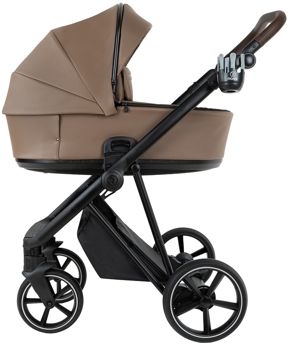 Детская коляска Roan Sol Vintage Leather 2.0 3 в 1 с автокреслом Pituso Baesa Pro Black,Beige Canopy SL/11/L Camel/Black/руч.Тем.коричневый