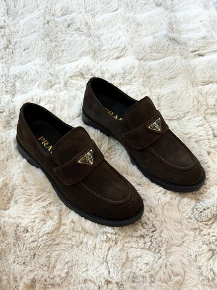 Лоферы Prada