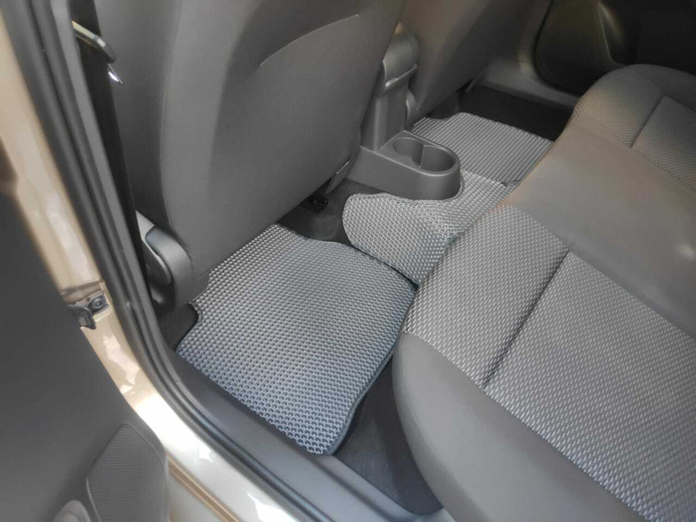 Автоковрики для VW Polo лифтбэк (2020-->)