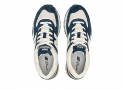 alt="Замшевый верх и сетка на New Balance 574 Legacy Natural Indigo Angora"