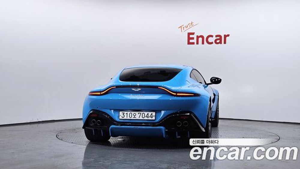 Aston Martin Vantage 4.0 V8 — 2019