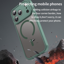 Полупрозрачный матовый чехол с MagSafe для iPhone 17 Pro, усиленные боковые рамки зеленого цвета