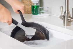 KitchenAid Щетка для мытья посуды 26 см серая EAN 5057982102494