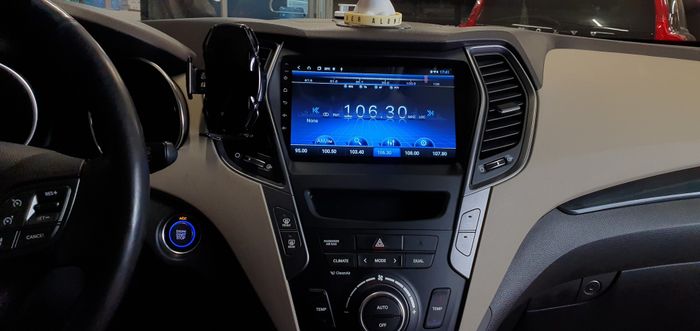 Магнитола для Hyundai Santa Fe 2012-2018 - Parafar PF209LUX2XHD на Android 13, CarPlay, 4G SIM-слот