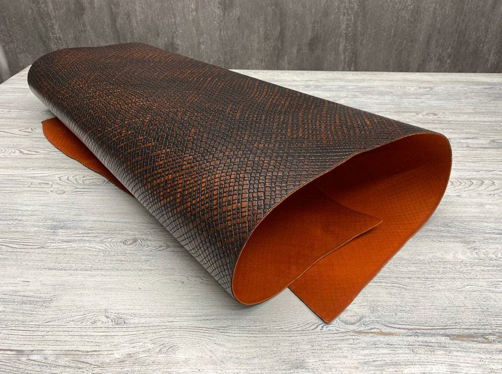 Тречиа Олд цв. Оранжевый / Treccia old Arancio, толщ. 3,5+ мм, ременная кожа