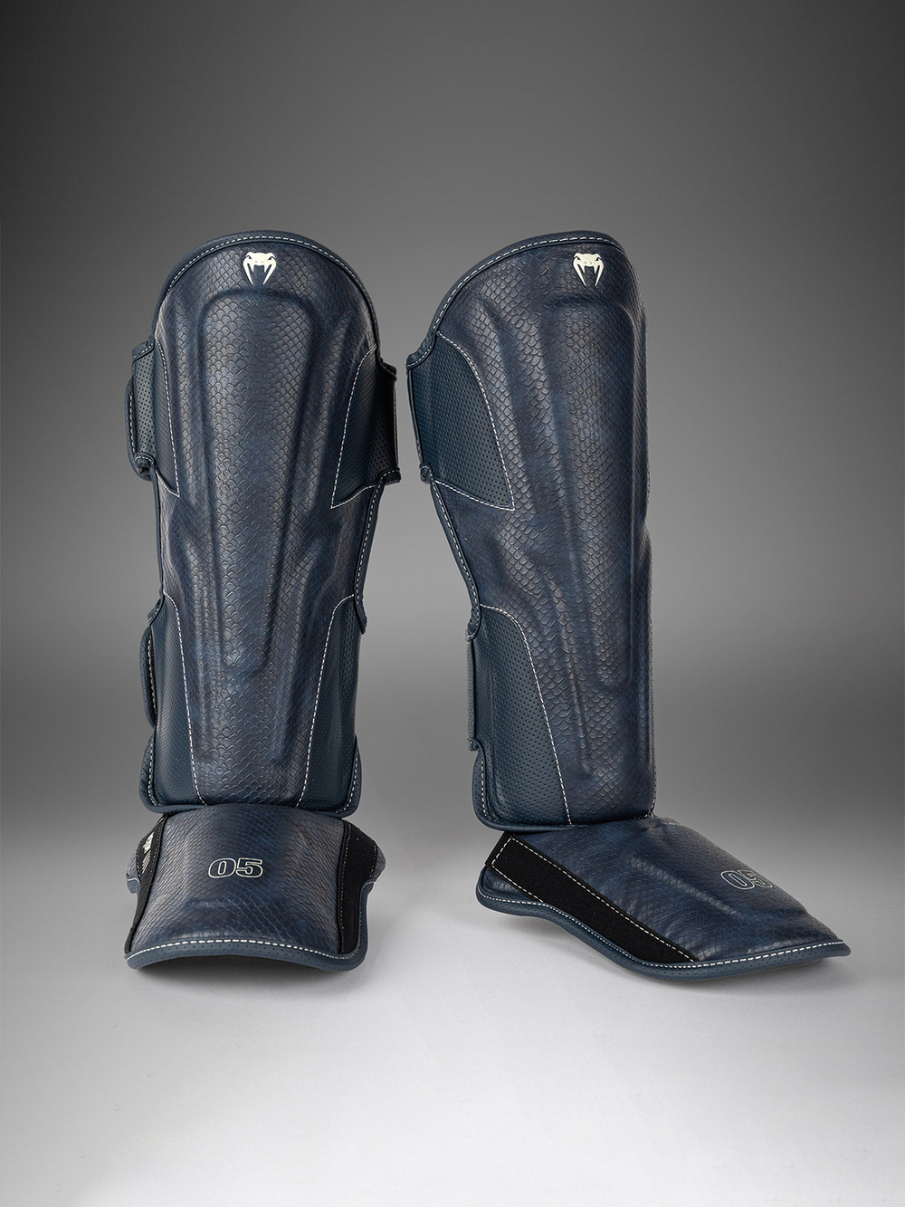Щитки Venum Impact Evo Scales Midnight Blue