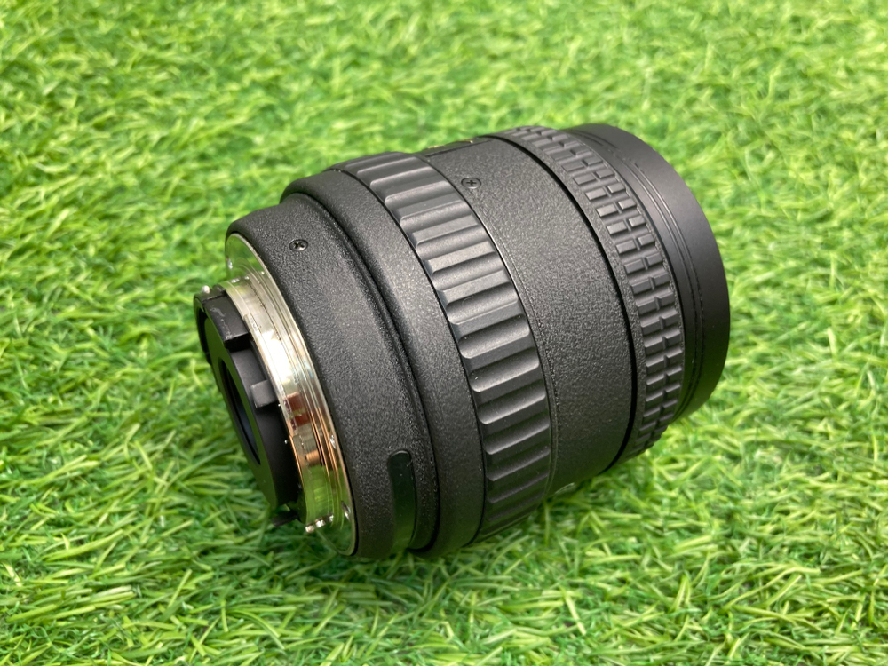 Tokina AT-X 107 F3.5-4.5 DX Fisheye