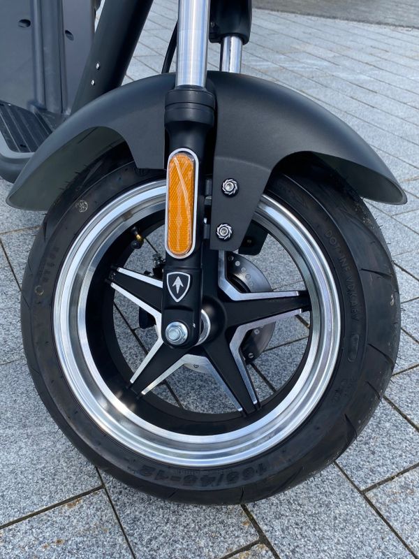 Электроскутер Mangosteen M2 60V2000W30A (В НАЛИЧИИ)