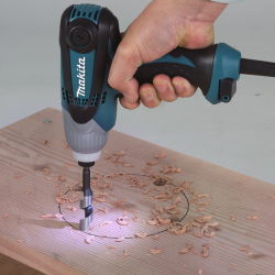 Ударный шуруповерт сетевой Makita TD0101F с подсветкой