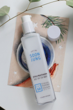 Etude Soon Jung 10-Free Moist Emulsion
