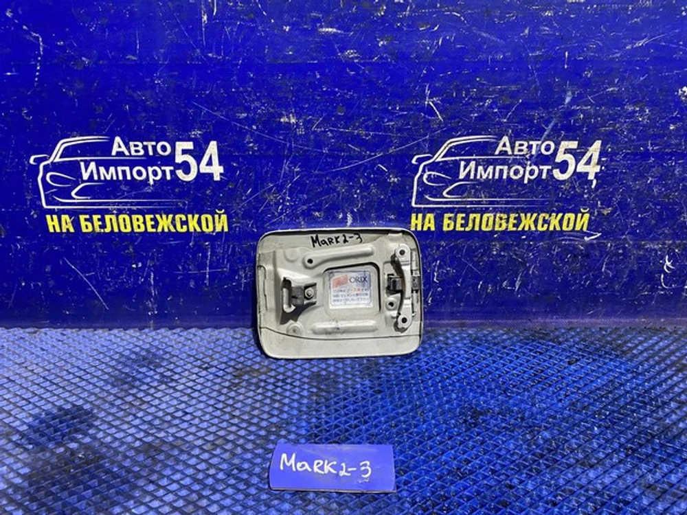 Лючок бензобака TOYOTA MARK 2 1999