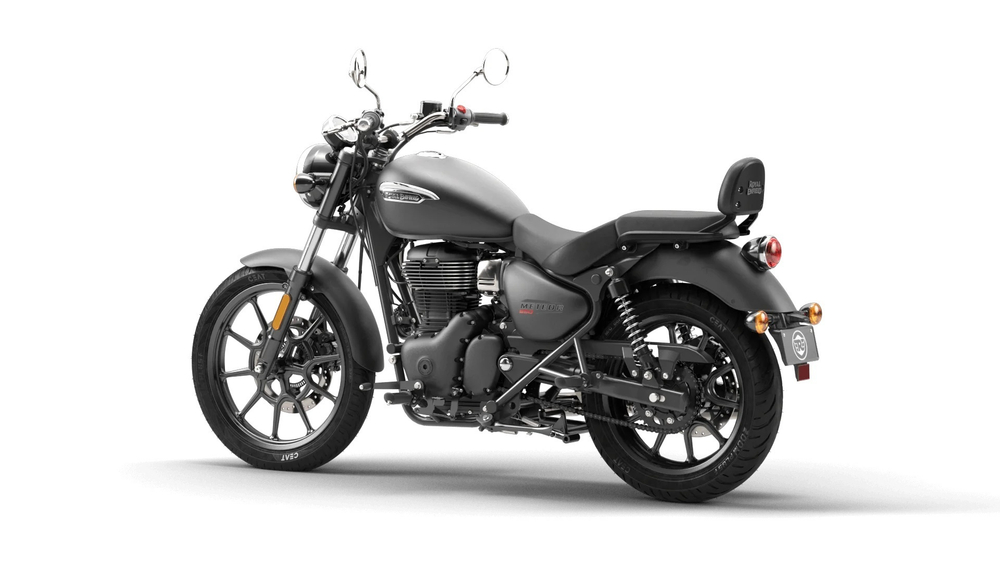 Royal Enfield Meteor 350 Stellar Black