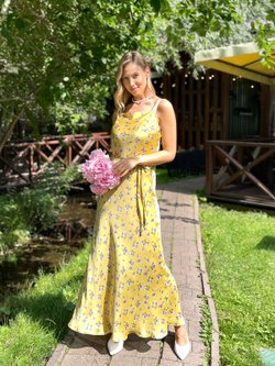 Сарафан  с сиреневыми цветами