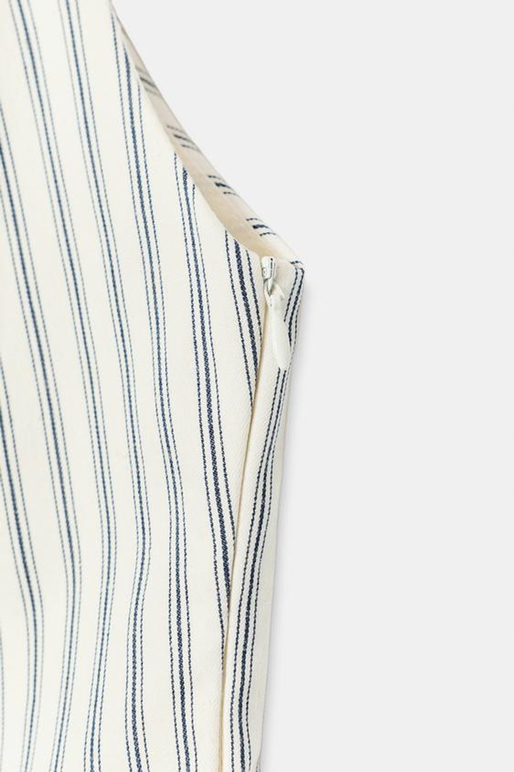 ZARA МИНИ-ПЛАТЬЕ В ПОЛОСКУ С ПУГОВИЦАМИ, ЭКРЮ/ТЕМНО-СИНИЙ
