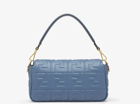 Сумка из кожи Fendi Baguette синий
