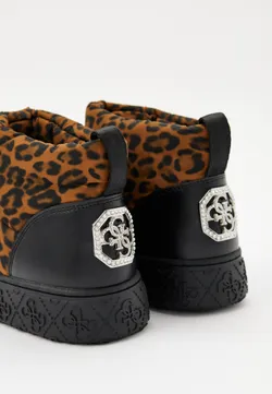 Полусапоги женские GUESS UNION