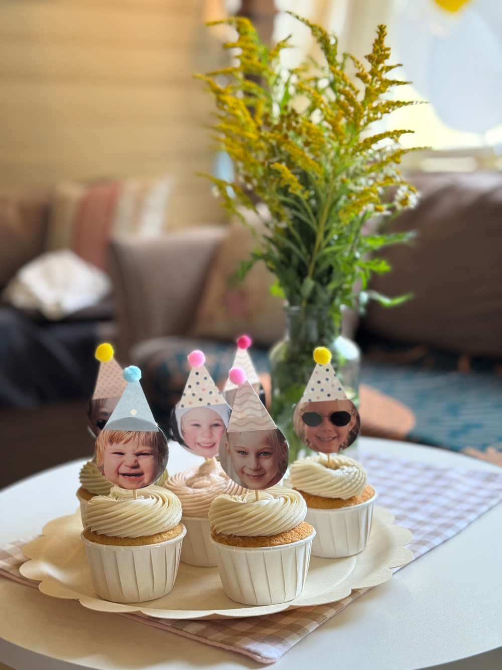 Пикник с ромашками