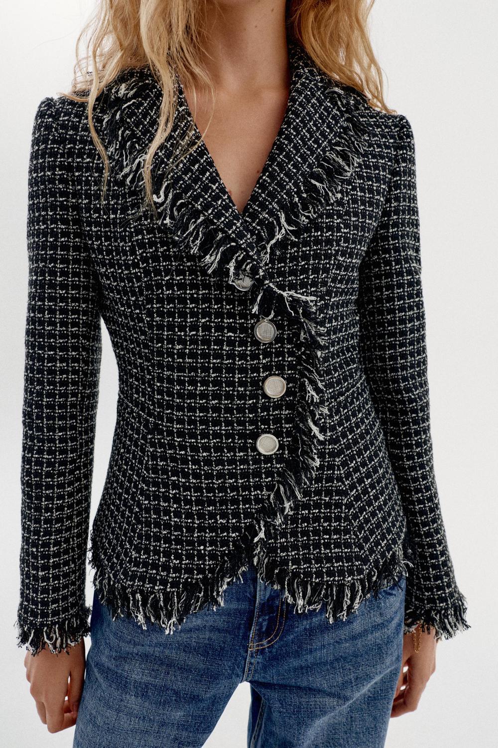 БЛЕЙЗЕР ИЗ ФАКТУРНОЙ ТКАНИ С БАХРОМОЙ — ZARA