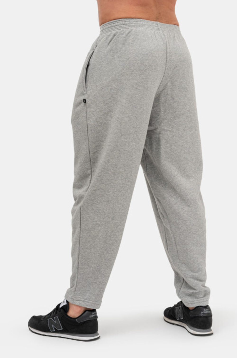 BEAST MODE ON ICONIC SWEATPANTS 186 Светло серые