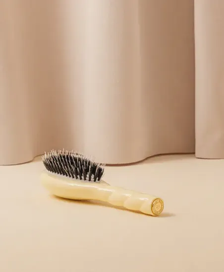 La Bonne Brosse N.02 The Essential Do It All Small Brush