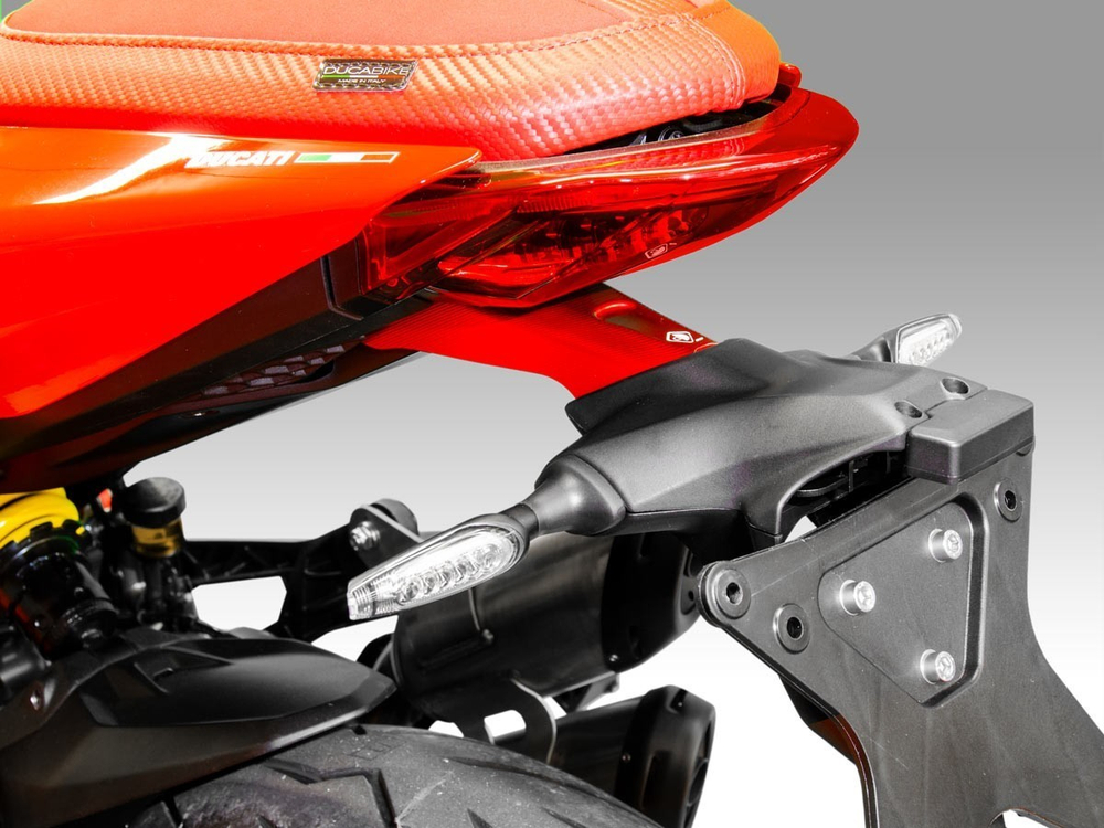 PRT15 DUCABIKE ADJUSTABLE PLATE HOLDER ASSY (M 937)