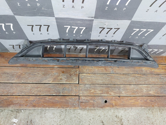 Решетка переднего бампера Mercedes E (W213) 20-23 Б/У Оригинал A2138858804